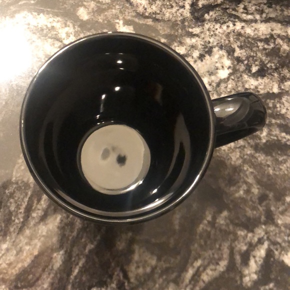 UMASS DARTMOUTH black & blue coffee mug - Picture 4 of 5